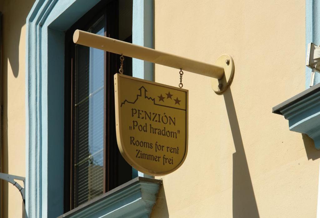 Penzion Pod Hradom Trenčín Exterior foto